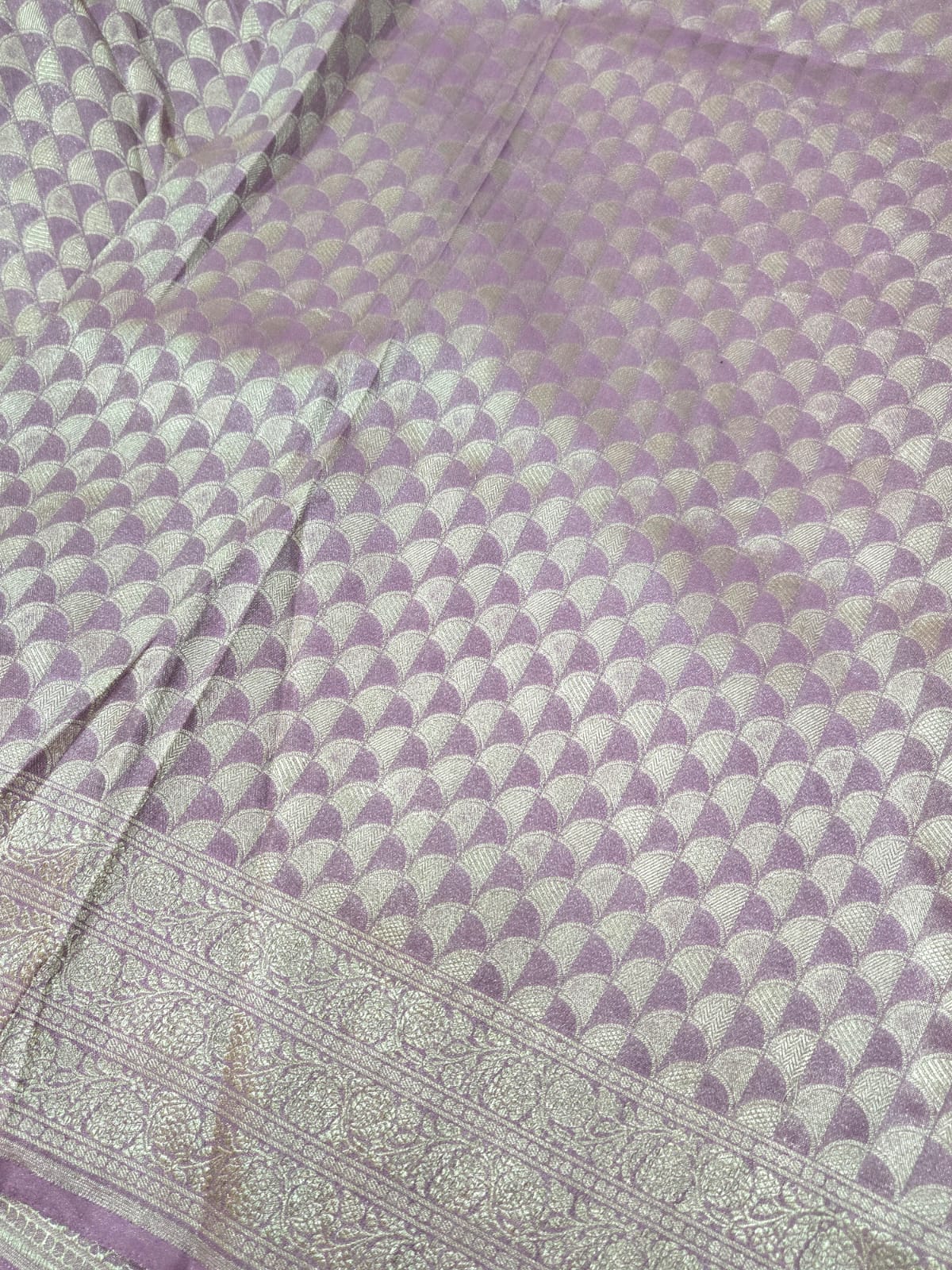 Sridha Silk Geometric Banarasi Saree